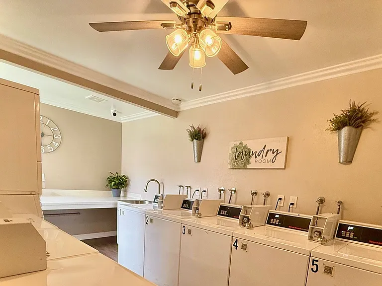 Anza Oaks Apartments — Photo 35