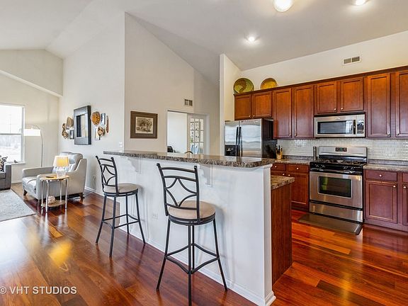 4th image of 1878 Foxridge Ct #0