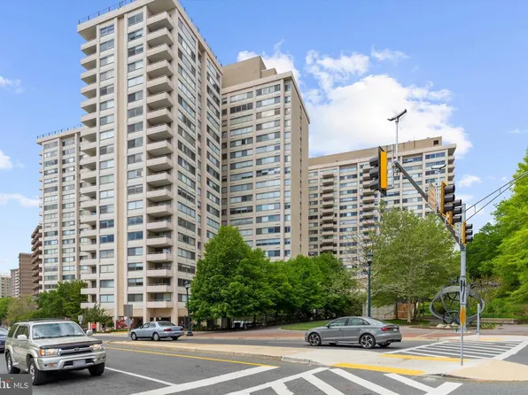 5500 Friendship Blvd APT 2329N, Chevy Chase, MD 20815