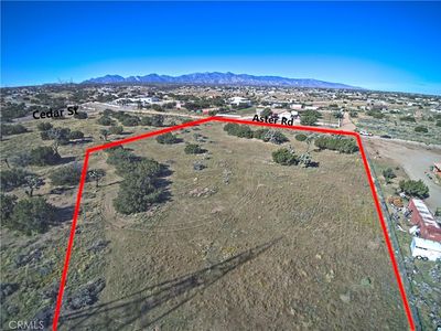 8589 Aster Rd, Oak Hills, CA, 92344