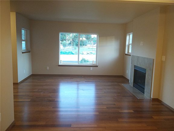 5th image of 5020 S 122nd Ln