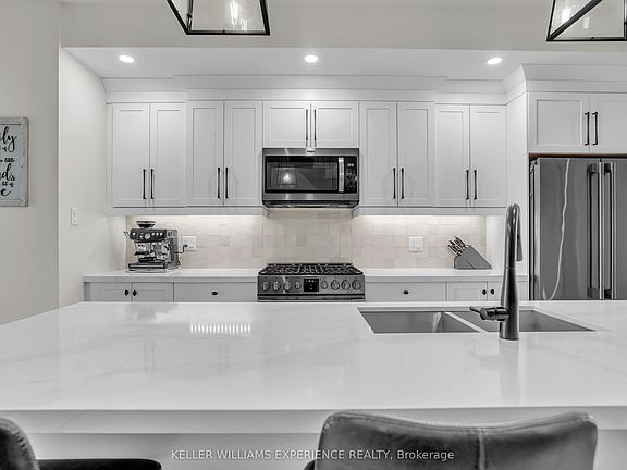 4th image of 86 Clapperton St