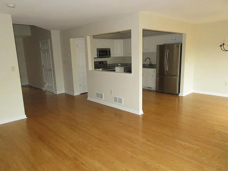 5215 Winthrop Ave — Photo 5