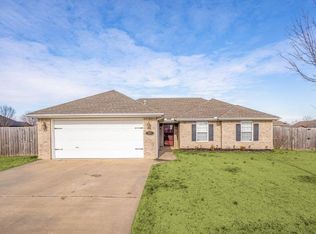 485 Benton Dr, Pea Ridge, AR 72751