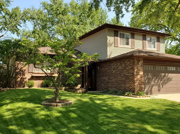 2569 Yellow Star St, Woodridge, IL 60517