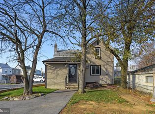 1 E Primrose Ln, Enola, PA 17025