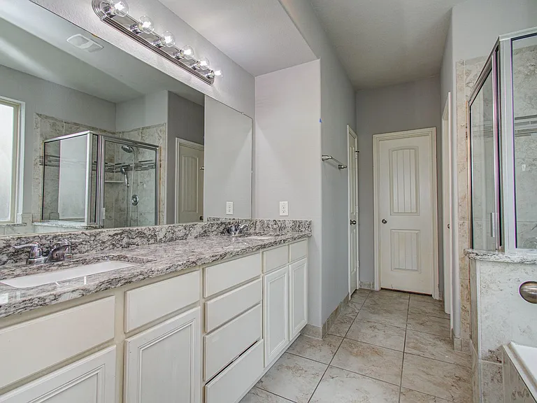24331 Kee Cresta Ct — Photo 23