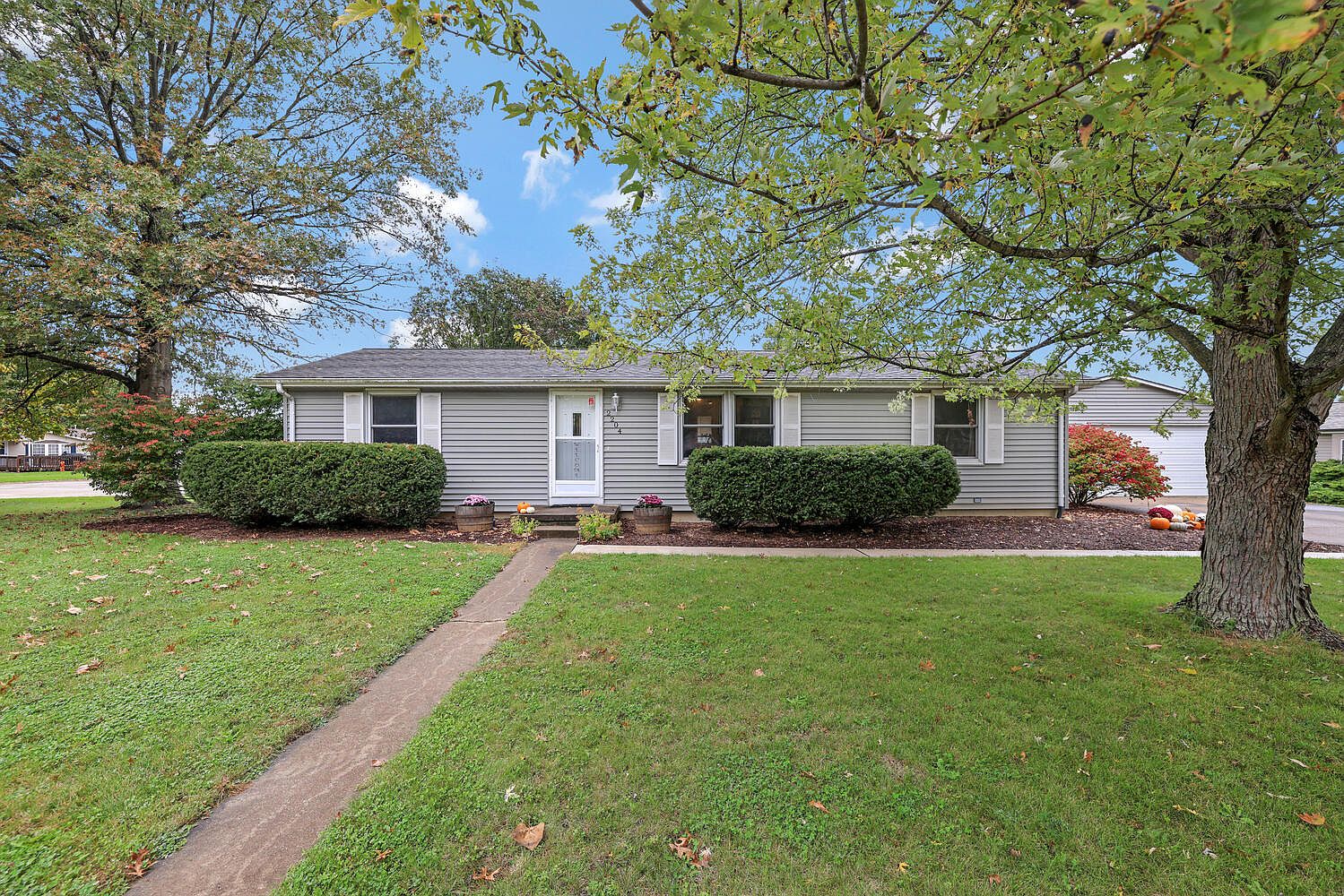 2204 Pheasant Ridge Rd, Mahomet, IL 61853 Zillow