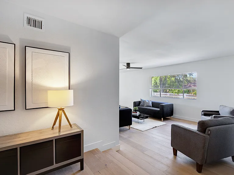2514 N 60th Pl — Photo 11