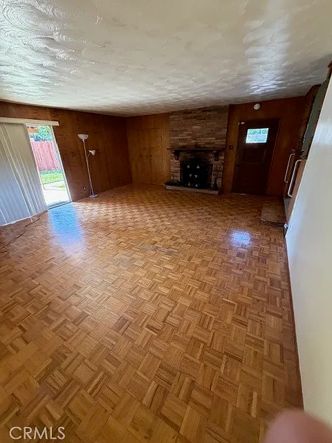 3 bed, 1782 sqft, $3,300 — Photo 3