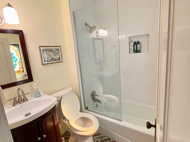 1070 City Park Ave — Photo 23