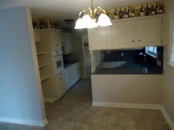 4th image of 215 S Arlington Ave