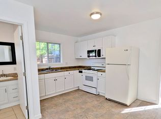 8816 Canby Ave, Northridge, CA 91325