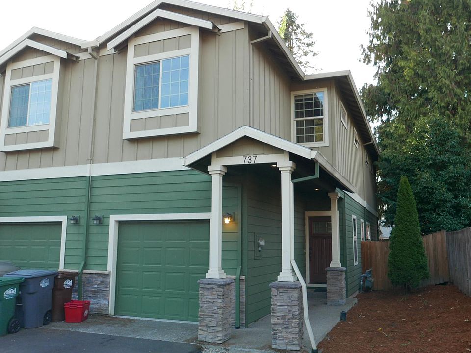 front view of the unit. It's unit on the left hand side