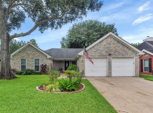 17411 Saxon Dr, Houston, TX 77095