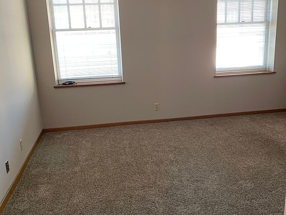 4th image of 139 N 11th St APT 404