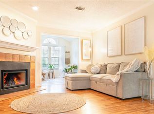 205 Barrington Hills Dr, Sandy Springs, GA 30350