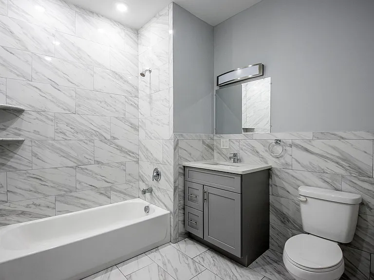 20 N Clinton St #201 — Photo 11