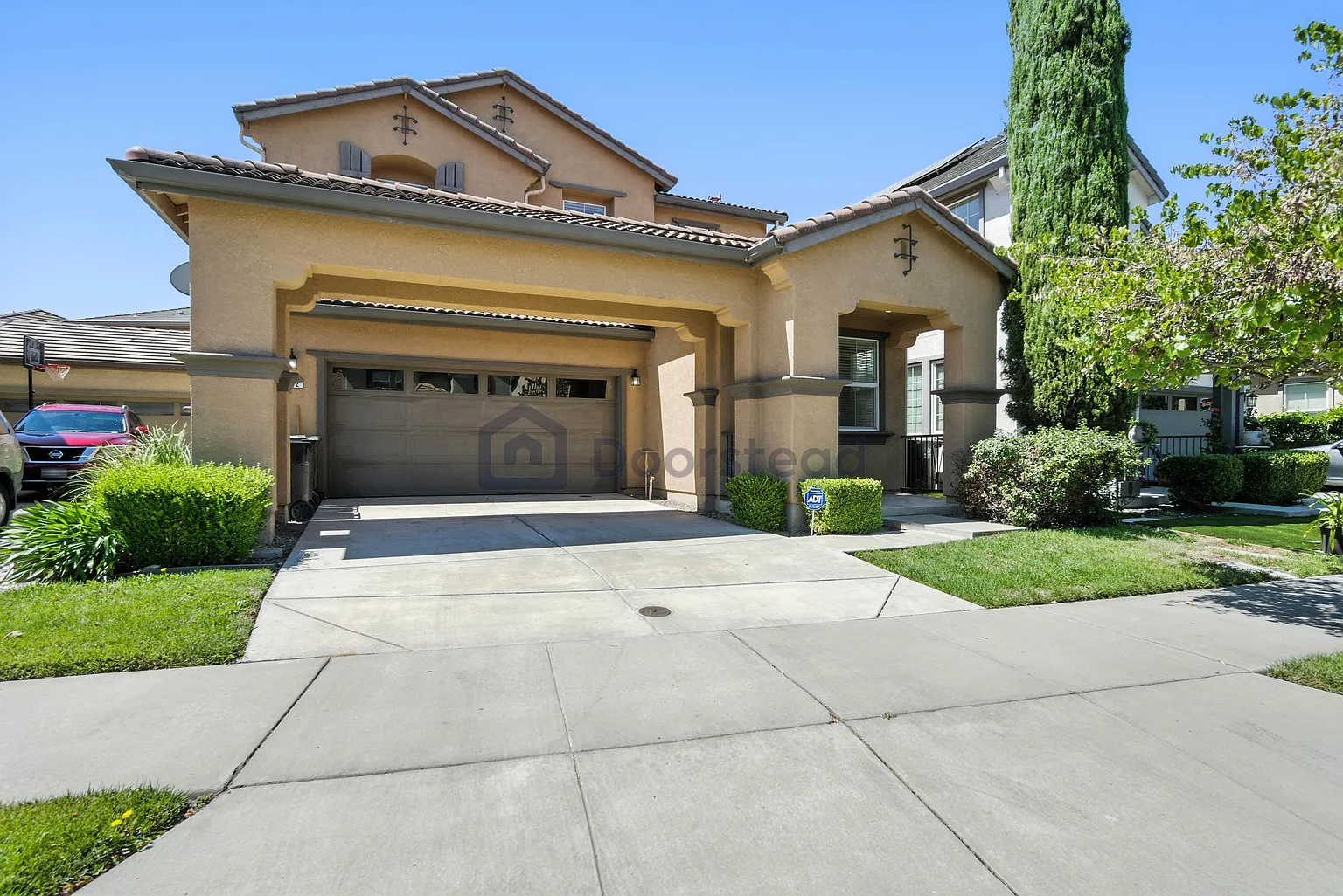252 Crescent Moon Dr photo 1