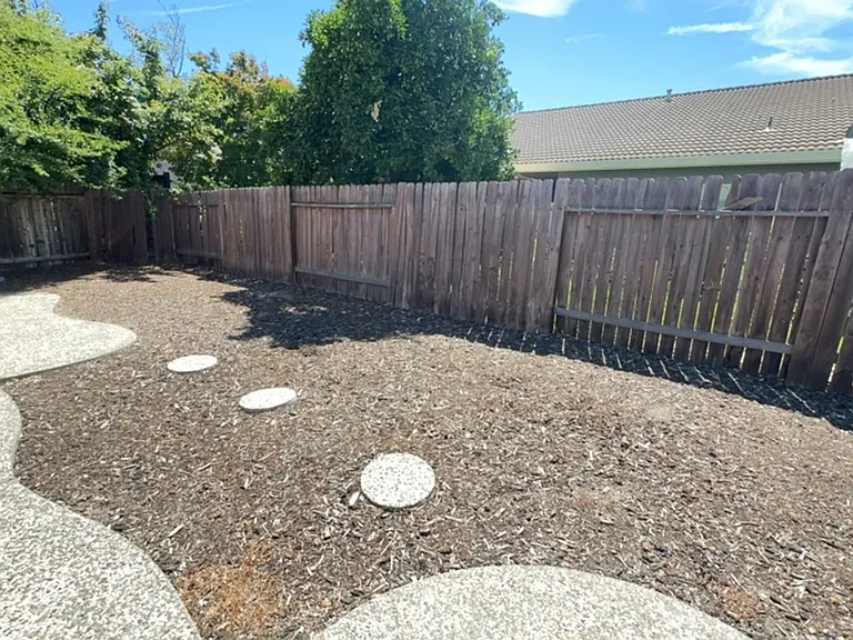 99 Jarvis Cir — Photo 23