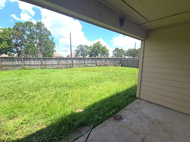 2303 Golden Brandy Ln — Photo 21