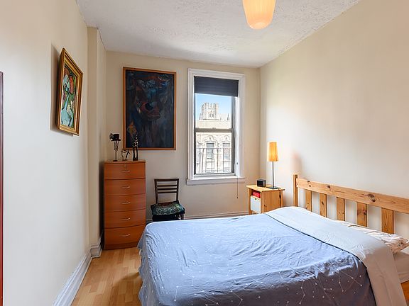 3rd image of 200 W 109th St APT E2