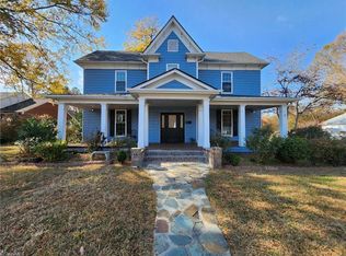 579 S Salisbury St, Mocksville, NC 27028