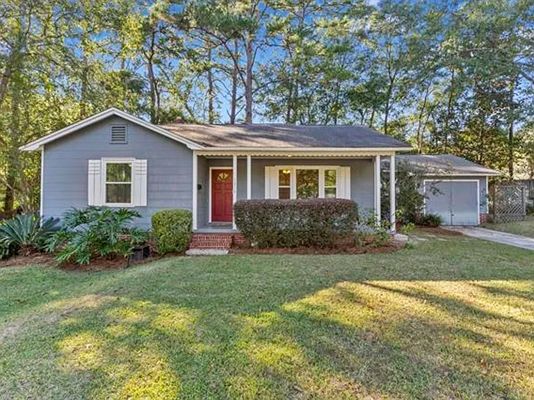 1216 Carraway St — Photo 1