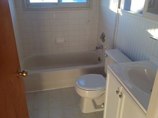 4th image of 516 Arcola St