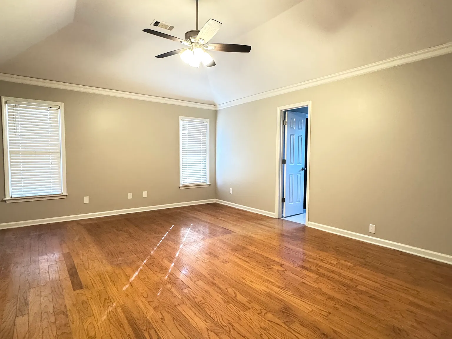 Pine Point Dr, Lakeland — Photo 4