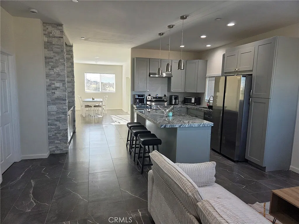 7608 Olympic Rd — Photo 2