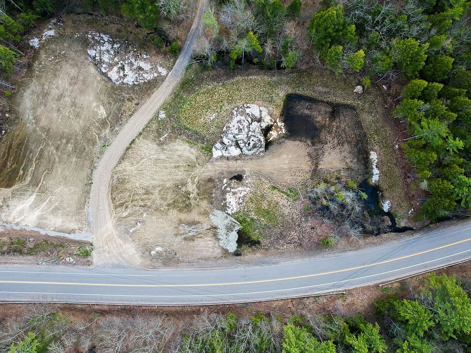 1st image of 571 NH Route 104