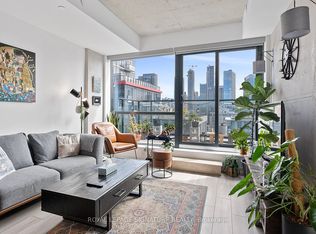 458 Richmond St W #1203, Toronto, ON M5V 1Y1