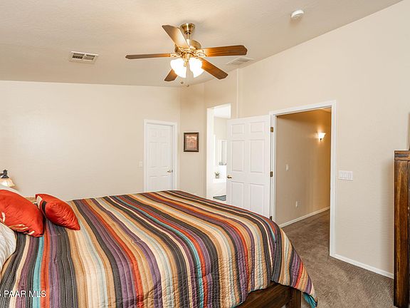 4th image of 7782 N Highview