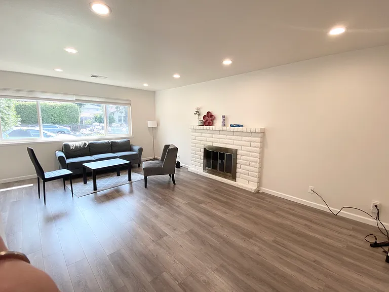 275 Orchard Ave — Photo 1