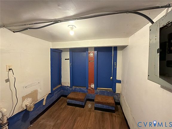 5th image of 2300 Burton St
