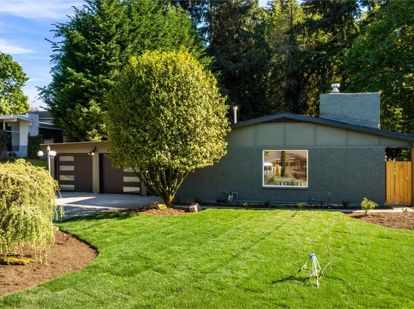 3203 103rd Place NE, Bellevue, WA 98004