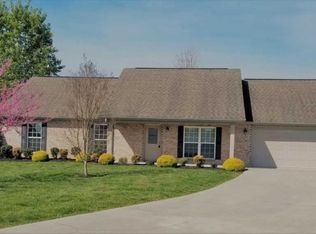 1608 Autumn Brook Dr, Maryville, TN 37801