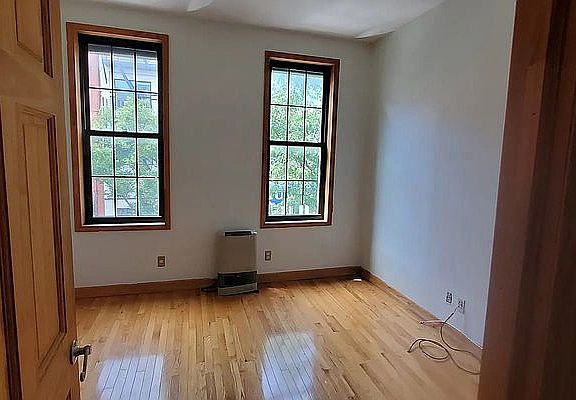 5th image of 200 Stockholm St #2LL