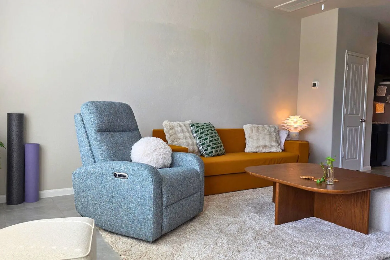 2 bed, 2.0 bath, 2034 sqft, $3,510 — Photo 3