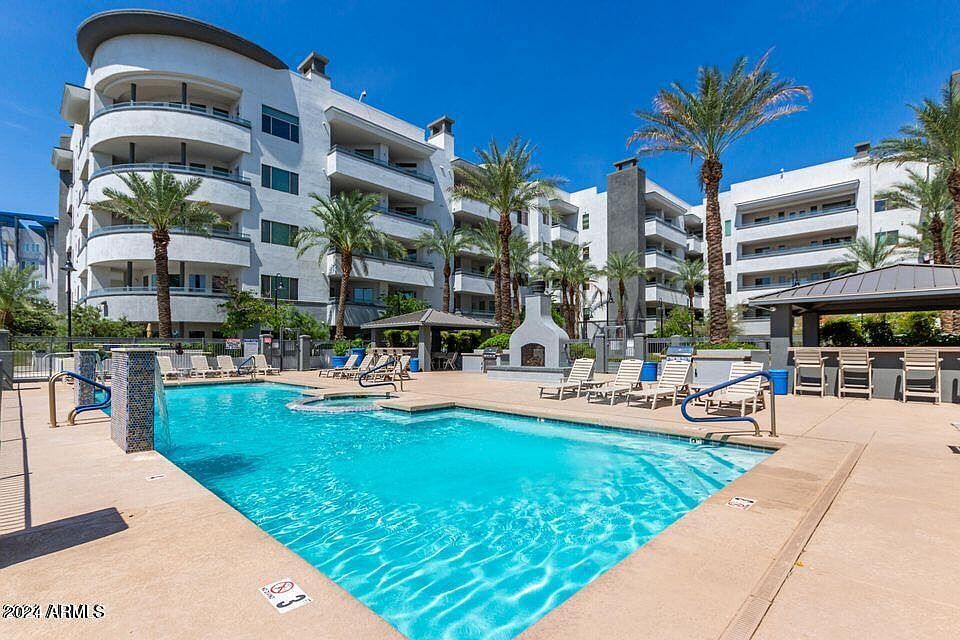 1st image of 945 E Playa Del Norte Dr