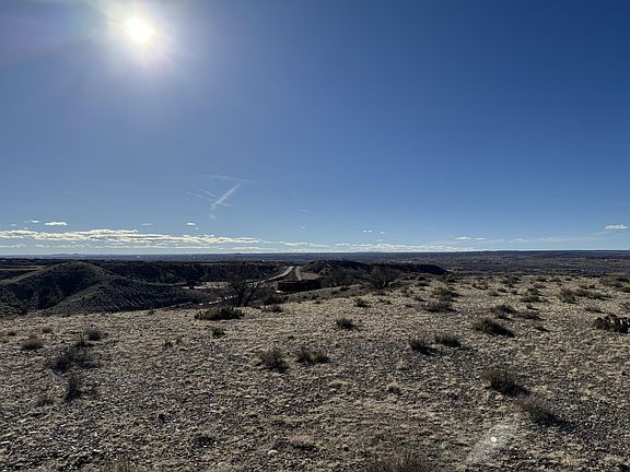2nd image of 7 3rd Mesa Ct
