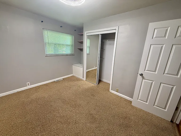 1433 Alton Darby Creek Rd — Photo 25