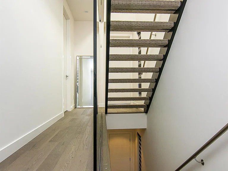 13218 102nd Ave NW — Photo 11