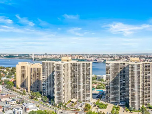 300 Winston Dr APT 905, Cliffside Park, NJ 07010