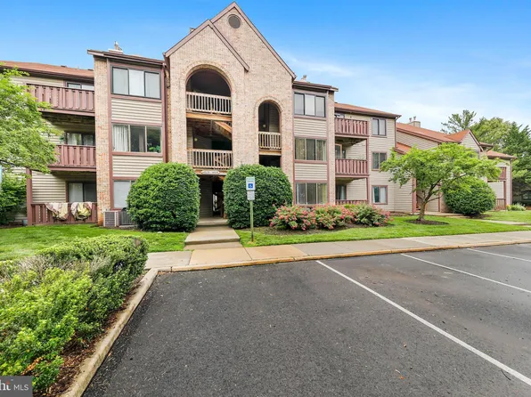 4606 Aberdeen Dr, Mount Laurel, NJ 08054