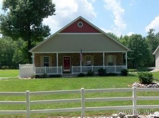 9256 Pin Oak Rd, Edwardsville, IL 62025