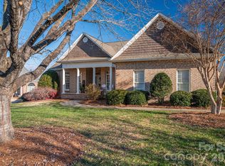 2616 Nicklaus Ct NE, Conover, NC 28613