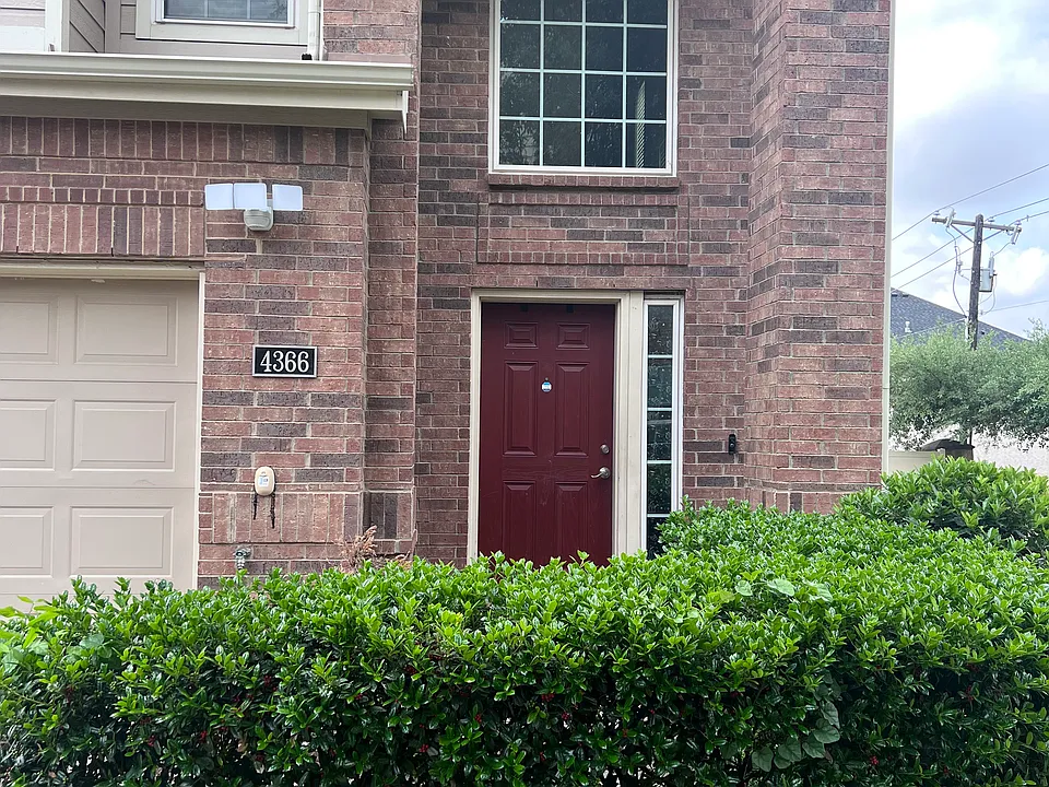 4366 Annesley Ln