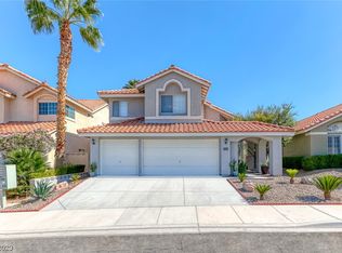 2008 Summit Pointe Dr, Las Vegas, NV 89117